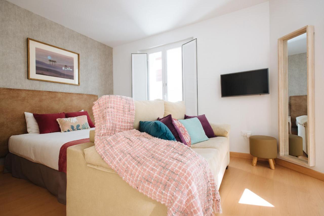 Hostly Acetres 2A-Penthouse In City Center-Fibre-Parking Opt Sevilla Buitenkant foto